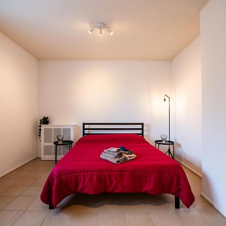 350 M Dalla Stazione L Parcheggio Free L Nova Loft Apartman Parma Kültér fotó