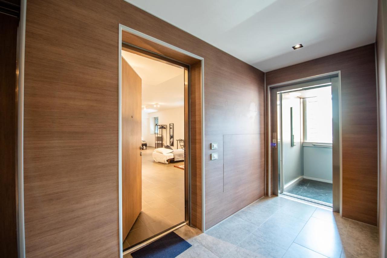 350 M Dalla Stazione L Parcheggio Free L Nova Loft Apartman Parma Kültér fotó
