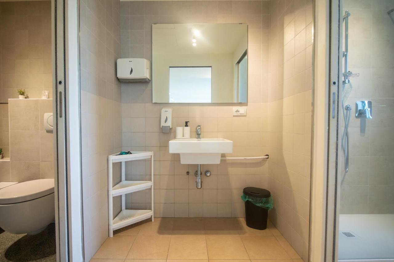 350 M Dalla Stazione L Parcheggio Free L Nova Loft Apartman Parma Kültér fotó