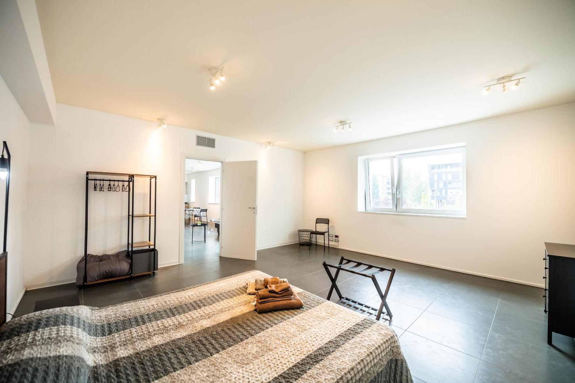 350 M Dalla Stazione L Parcheggio Free L Nova Loft Apartman Parma Kültér fotó